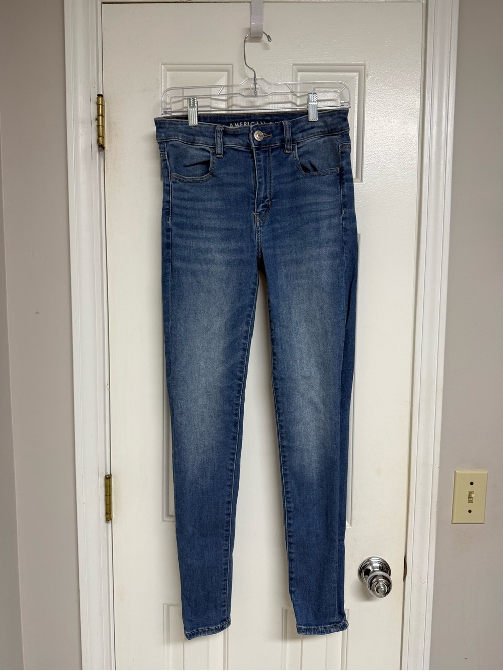 American Eagle Outfitters Women's Skinny Jeans - Medium Blue Wash